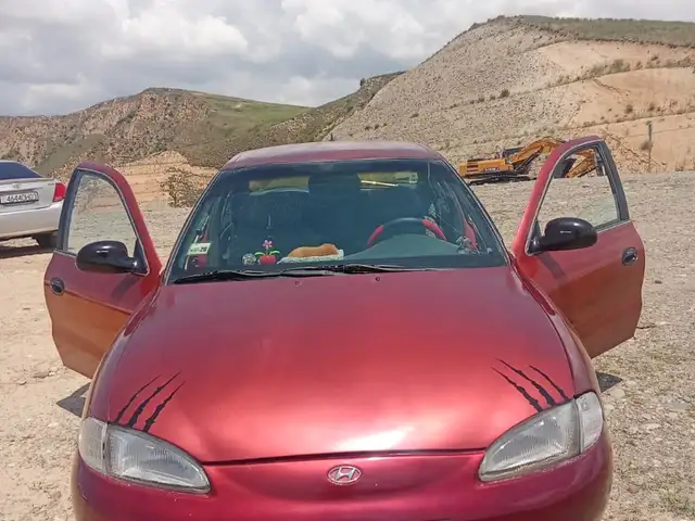 Hyundai Lantra