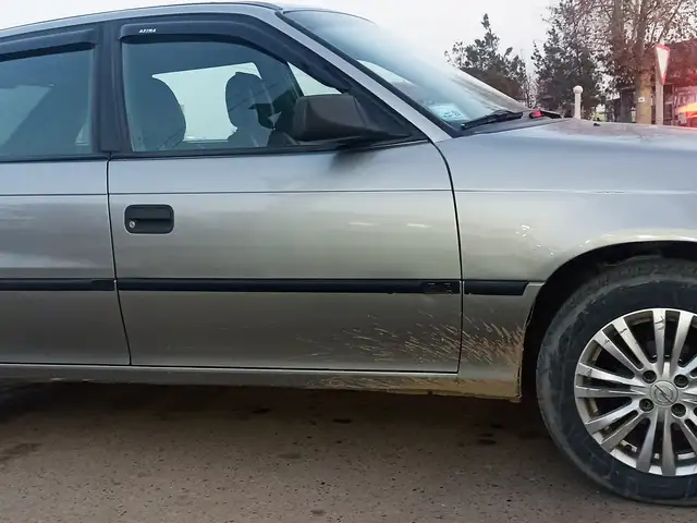 Opel Astra F