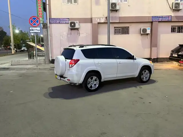 Toyota RAV 4, 2010, Душанбе - 2