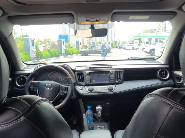 Toyota RAV 4, 2015, Душанбе - 6