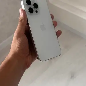 Apple iPhone 15 Pro Max, 256 gb, White Titanium, Душанбе