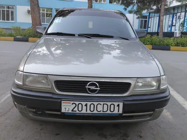 Opel Astra F