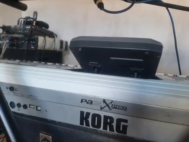 Синтезатор KORG PA2, Истаравшан