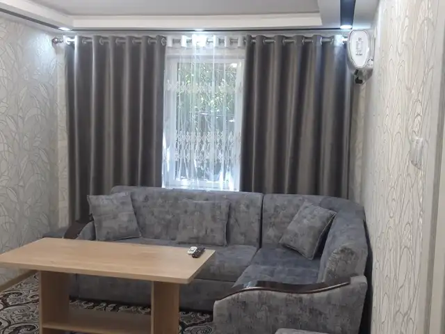 1-комн. квартира, 1 этаж, 40 м², Универмаг, Худжанд