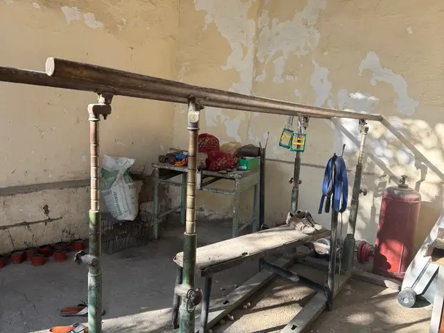Брус, Душанбе