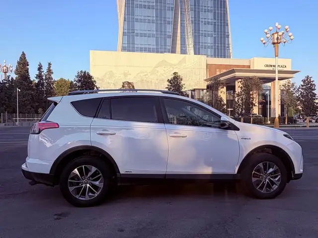 Toyota RAV 4, 2017, Душанбе - 4
