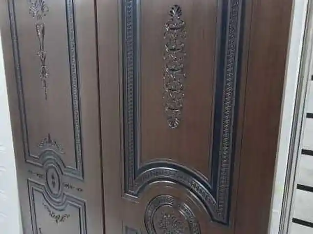 Дверь, Душанбе