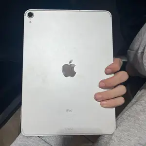 Планшет iPad Pro 2018, Душанбе