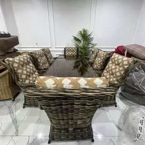 Стол и стулья, Душанбе