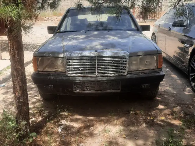 Mercedes-Benz W124