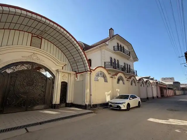 4-этажный, 7 комнатный дом, 1000 м², Фирдавси , Душанбе