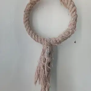 Кольцо для попугая, Душанбе