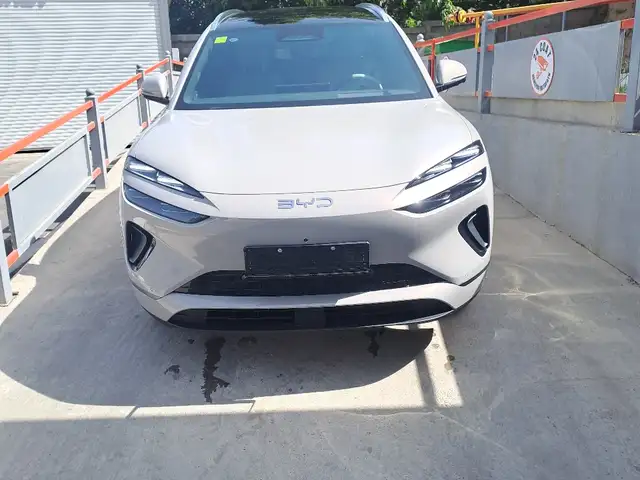 BYD Sea Lion 06