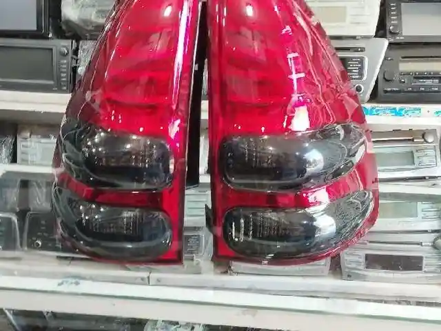 Задние фонари от Toyota Prado, Душанбе