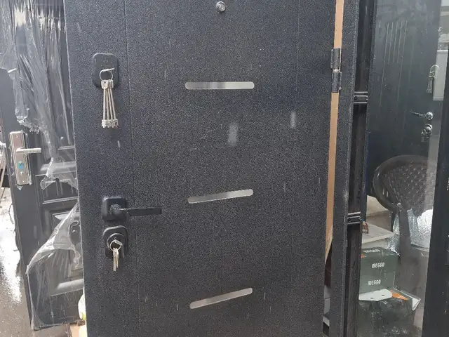 Входная дверь, Душанбе