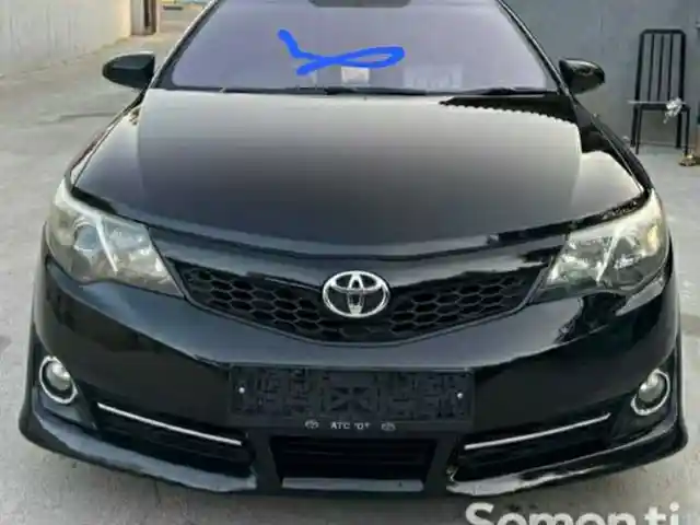 Лобовое стекло фиолетовое на Toyota Camry 3, Душанбе