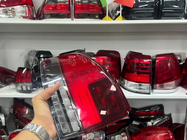 Задний стоп на landcruser 300, Душанбе