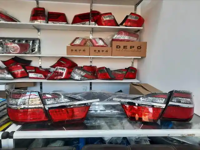 Задние стоп фары на Toyota Camry 5 Lexus, Душанбе