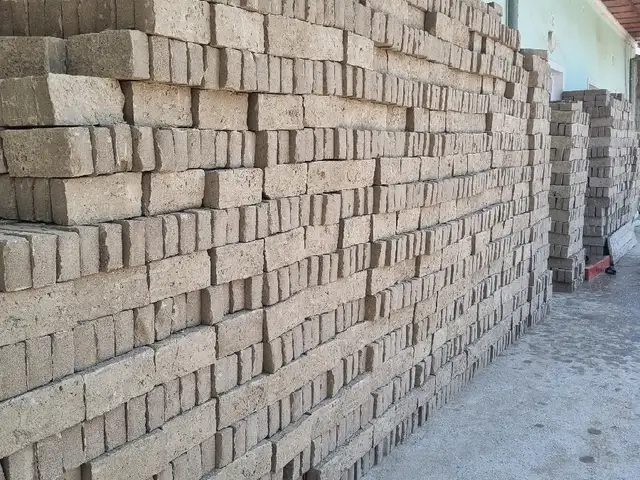 Хишти хом, Худжанд