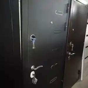 Железная дверь, Душанбе
