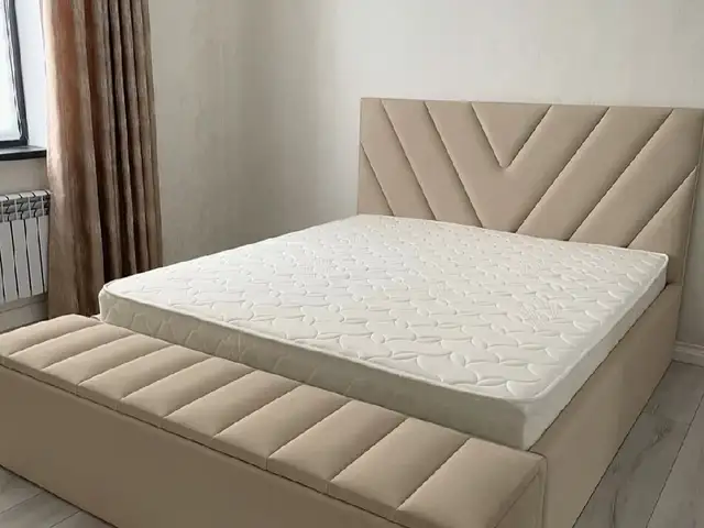 Двуспальная кровать, Душанбе