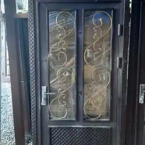 Дверь из стекла, Душанбе