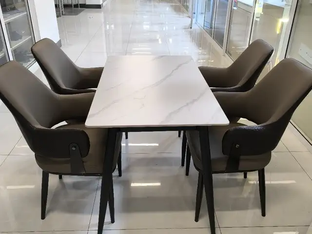 Столы, стулья, Душанбе