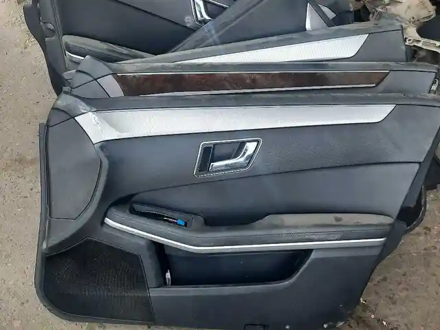 Обшивка от Mercedes-Benz w212, Душанбе