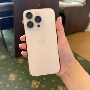 Apple iPhone 16 Pro, 128 gb, Desert Titanium, Душанбе