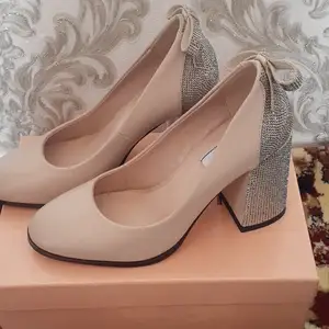 Женские туфли, Хуҷанд