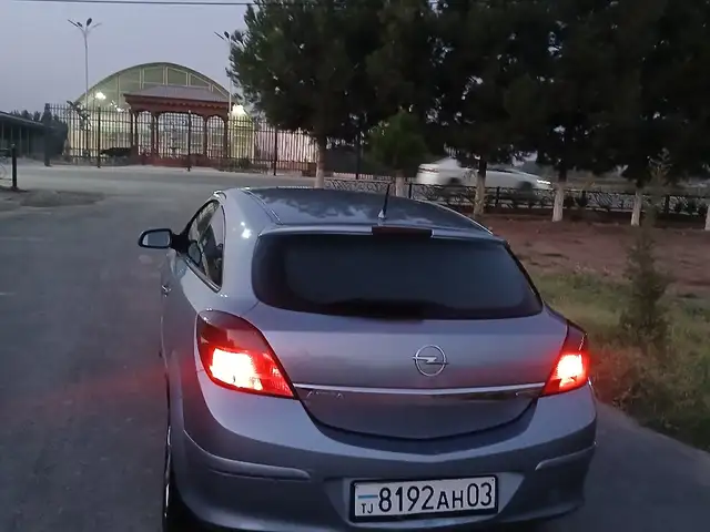 Opel Astra H