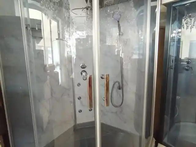 Душевая кабина, Душанбе