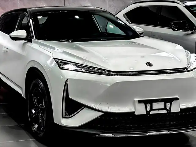 Dongfeng L7