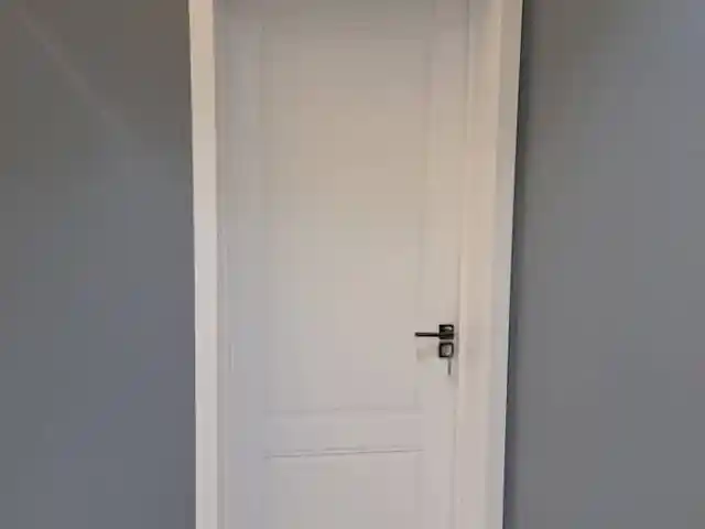 Дверь, Душанбе