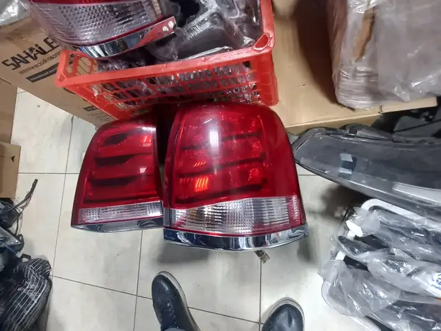 Задные стопы от landcruser 200 2013, Душанбе