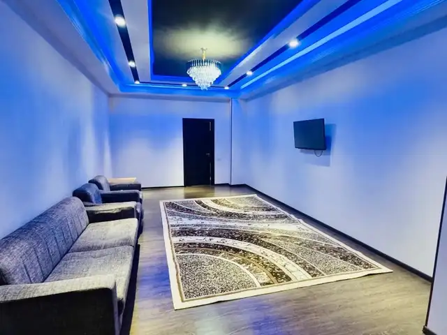 2-комн. квартира, 2 этаж, 100м², Исмоили Сомони назидики Мадраса, Душанбе