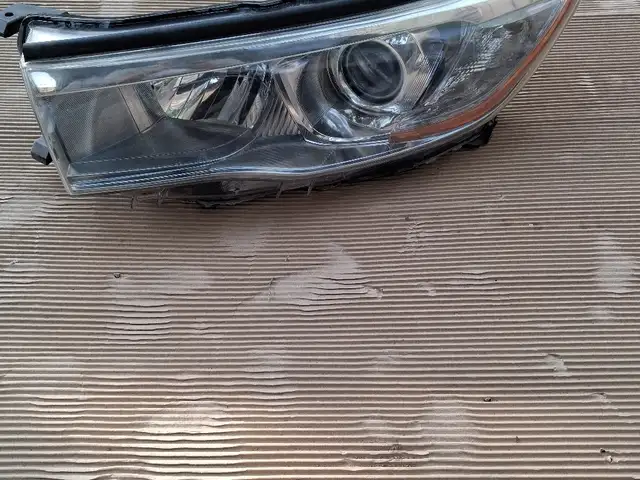 Фары от Toyota, Душанбе
