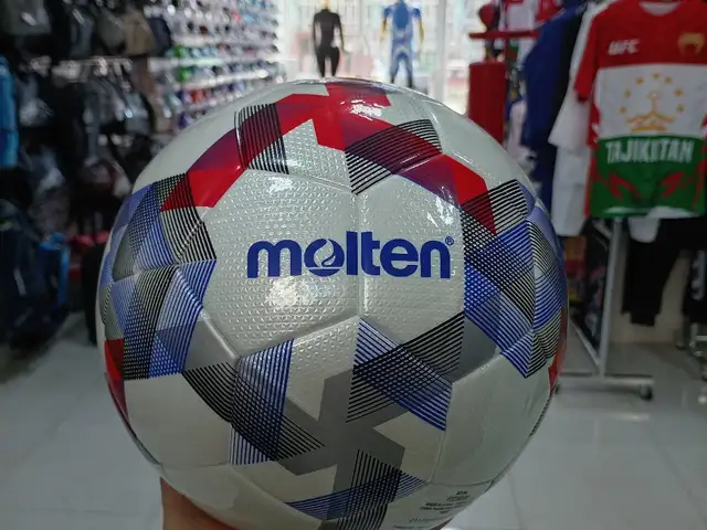 Футбольный мяч Molten, Турсунзаде