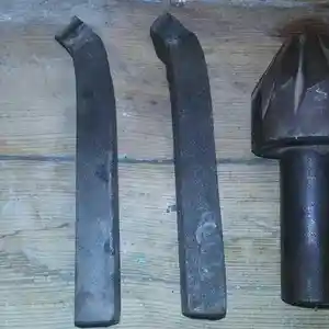 Резцы токарные и фреза, Худжанд