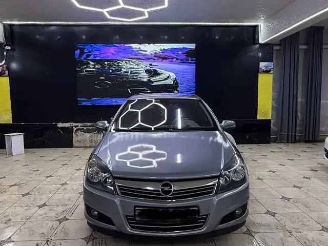 Opel Astra H