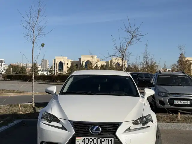 Lexus IS series