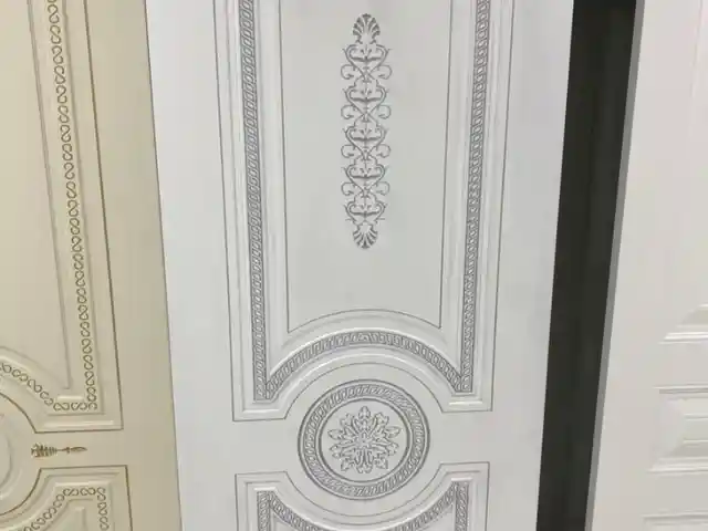 Дверь, Душанбе