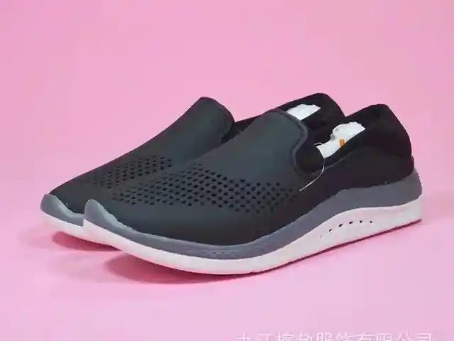 Летние Crocs, Худжанд