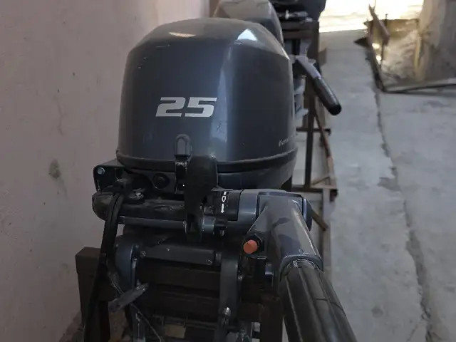 Мотор Yamaha 25 4 такт, Хуҷанд