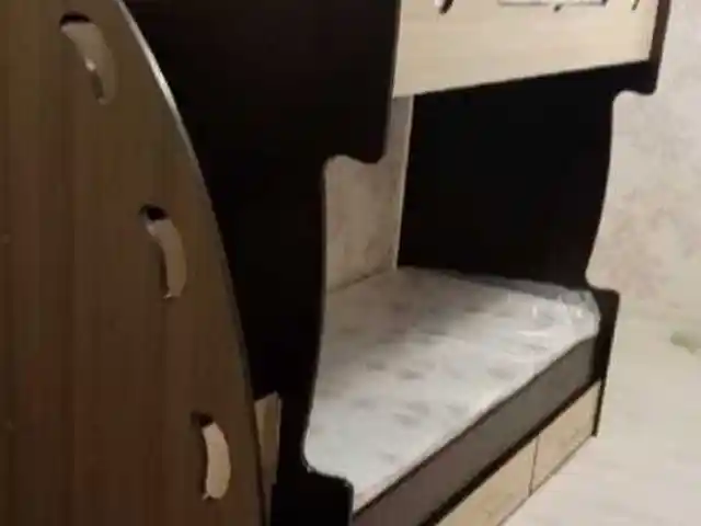 Двухъярусная кровать, Душанбе
