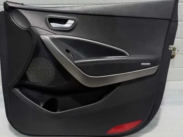 Обшивка дверь от Hyundai Santafe, Худжанд