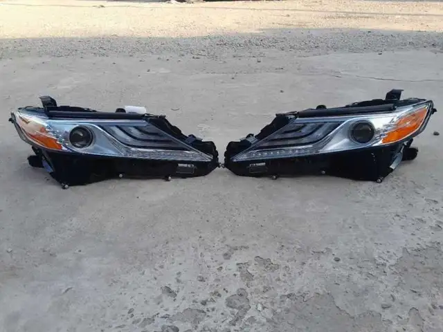 Передние фары USA на Toyota Camry 6, Душанбе