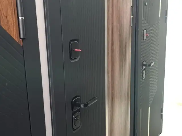 Входная дверь, Душанбе