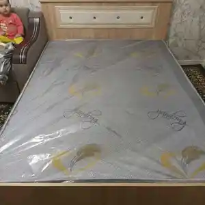 Двуспальная кровать, Душанбе