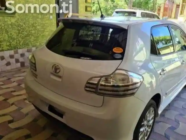 Задние не тонированные стекла от Toyota Blade, Душанбе